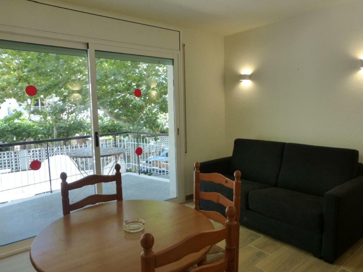 Rentalmar Delfos Playa Salou Exterior photo